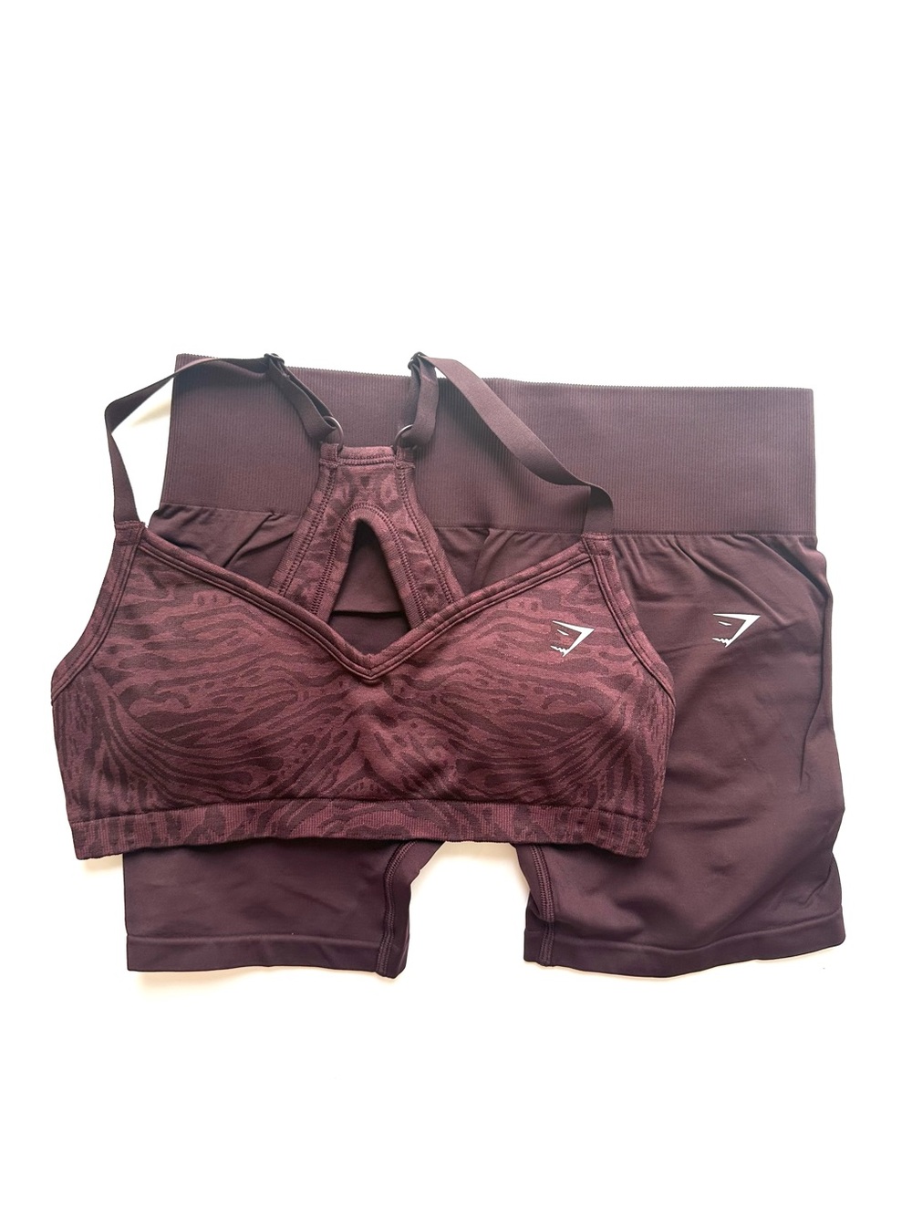 Gymshark Light Hold Shorts & Adapt Animal Seamless Sports Bra Set